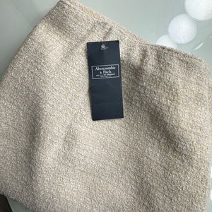 Abercrombie cream skirt new with tags